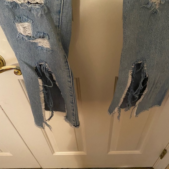 Denim of Virtue Distressed Jean size 27 - Picture 6 of 12